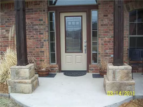 1409 Mead Ln, Moore, OK 73170 photo 3
