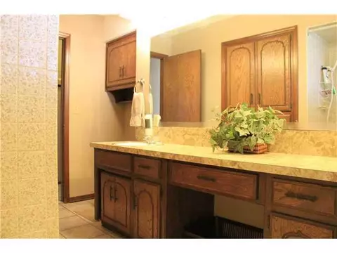 15500 E Britton Rd, Jones, OK 73049 photo 12