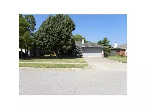 1720 Sumac Dr, Norman, OK 73071 photo 1