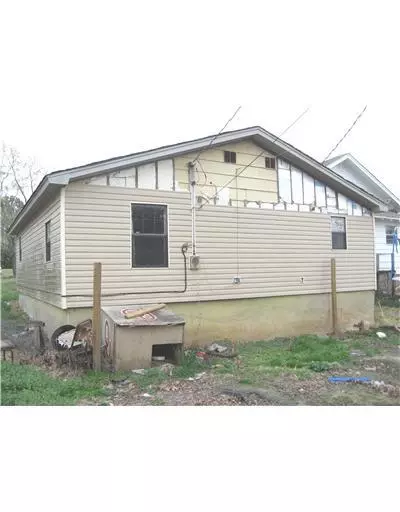 821 S Barta Ave, Prague, OK 74864 photo 3