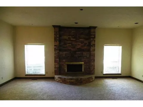 3917 Spyglass Ln, Bethany, OK 73008 photo 2