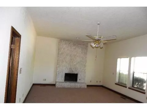 3917 Spyglass Ln, Bethany, OK 73008 photo 6