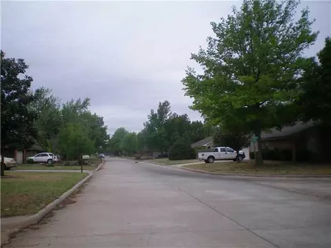 301 Christopher Dr, Chickasha, OK 73018 photo 16