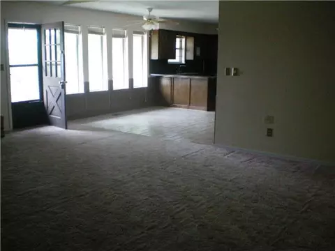 301 Christopher Dr, Chickasha, OK 73018 photo 4
