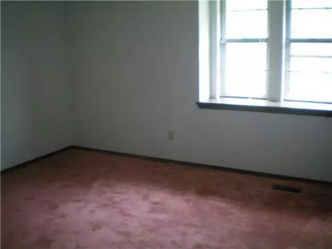 301 Christopher Dr, Chickasha, OK 73018 photo 7