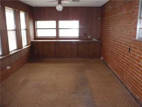 407 E Carson Ln, Mustang, OK 73064 photo 5