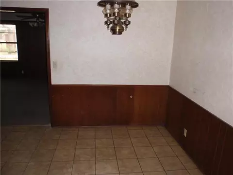 407 E Carson Ln, Mustang, OK 73064 photo 3