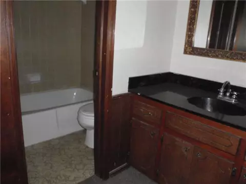 407 E Carson Ln, Mustang, OK 73064 photo 9