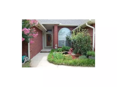 2920 Evening Star Ct, Norman, OK 73071 photo 2