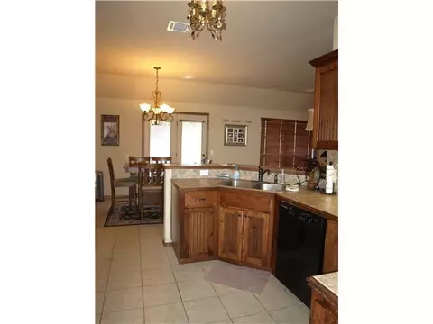 1105 Ella Dr, Tuttle, OK 73089 photo 6