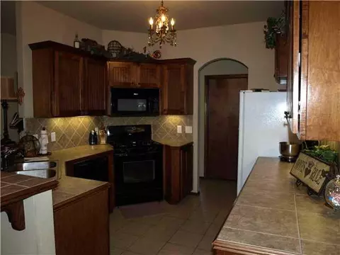 1105 Ella Dr, Tuttle, OK 73089 photo 5
