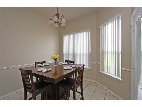 4404 Frontier Ln, Tuttle, OK 73089 photo 4