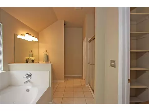 4404 Frontier Ln, Tuttle, OK 73089 photo 11