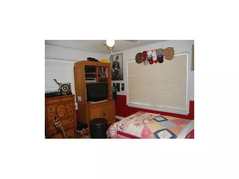 1123 W Apache St, Norman, OK 73069 photo 16