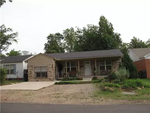 1123 W Apache St, Norman, OK 73069 photo 3