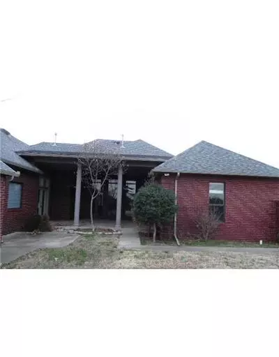 202 Cambrye, Tuttle, OK 73089 photo 2