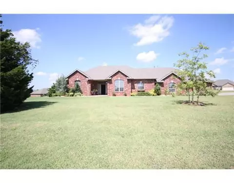 107 Ashley Cir, Tuttle, OK 73089 photo 1