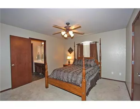 107 Ashley Cir, Tuttle, OK 73089 photo 16