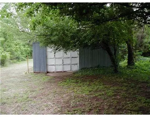 2585 Maple Dr, Harrah, OK 73045 photo 5