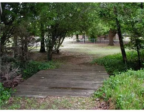 2585 Maple Dr, Harrah, OK 73045 photo 2