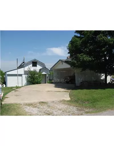 204 E 8th, Paden, OK 74860 photo 2