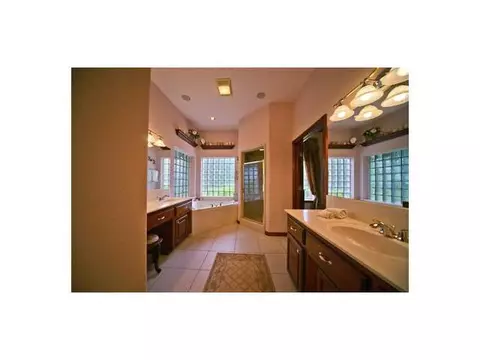 304 E Ponderosa Dr, Tuttle, OK 73089 photo 14