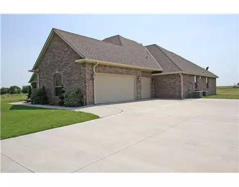 1205 Riata Rd, Tuttle, OK 73089 photo 19