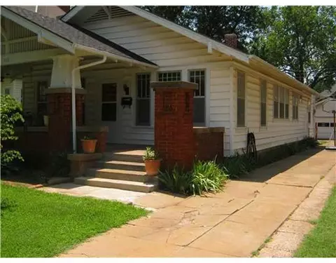 519 E Washington Ave, Guthrie, OK 73044 photo 3