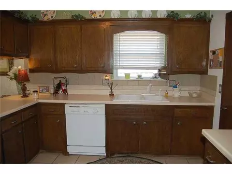 806 Jay, Noble, OK 73068 photo 2