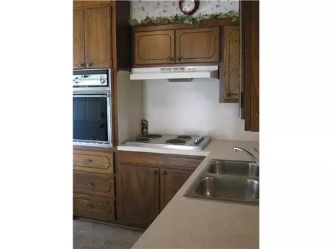 424 E Mansur Ave, Guthrie, OK 73044 photo 4