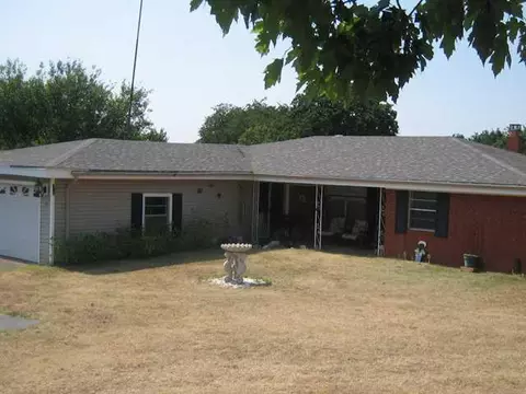 10 Kens Cir, Crescent, OK 73028 photo 1