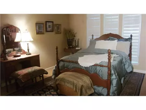 407 E Cedar Dr, Tuttle, OK 73089 photo 9