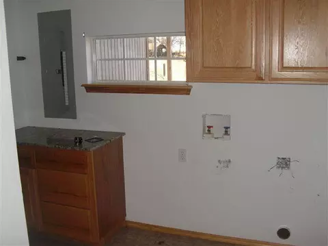 38273 Wright Rd, Wanette, OK 74878 photo 9