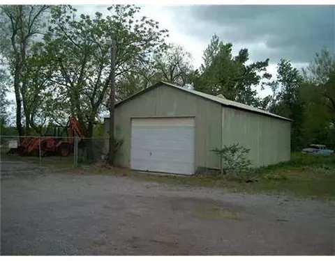 31625 Hazel Dell Rd, Mcloud, OK 74851 photo 4