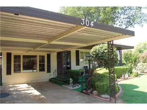 304 W Maple, Tuttle, OK 73089 photo 2