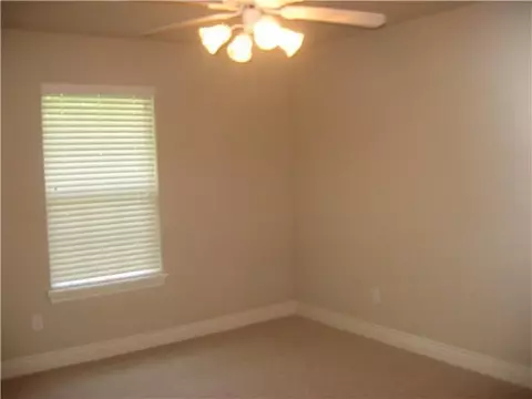1301 NW 19th St, Moore, OK 73170 photo 18