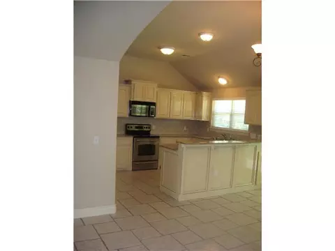1301 NW 19th St, Moore, OK 73170 photo 6