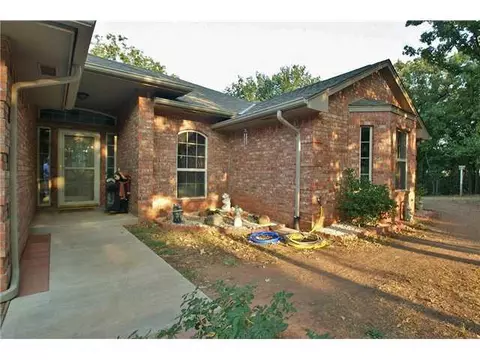 4926 S Post Rd, Guthrie, OK 73044 photo 5