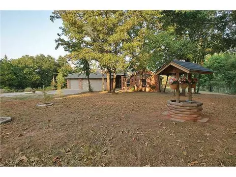 4926 S Post Rd, Guthrie, OK 73044 photo 3