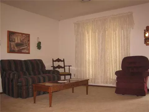 118 Folsom, Mcloud, OK 74851 photo 3