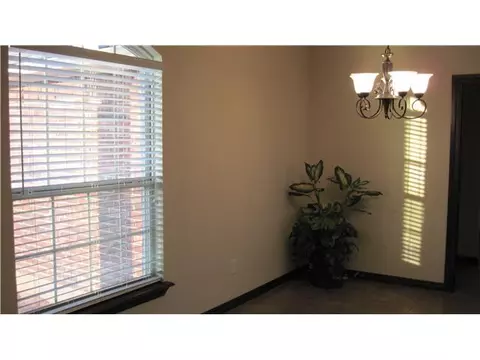1212 Daniel Way, Tuttle, OK 73089 photo 9