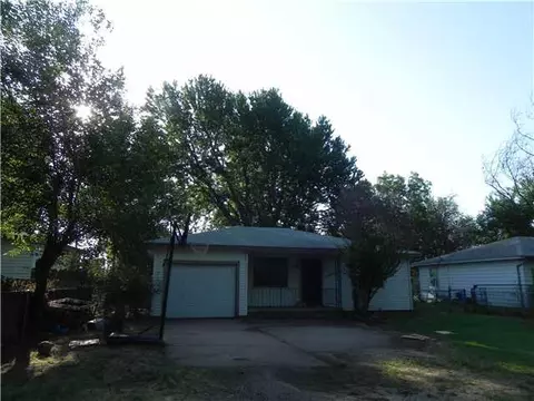 306 S Elm, Crescent, OK 73028 photo 2
