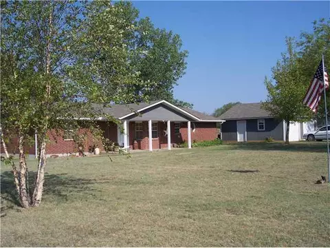 106901 S Paula Jean Dr, Mcloud, OK 74851 photo 2