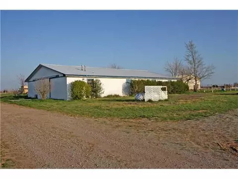 3690 S Banner Rd, El Reno, OK 73036 photo 1