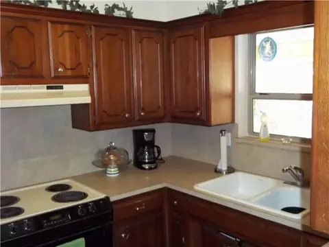 535 E 29th St, Edmond, OK 73013 photo 3