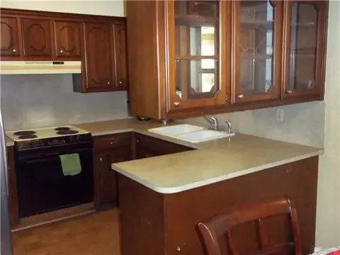 535 E 29th St, Edmond, OK 73013 photo 4
