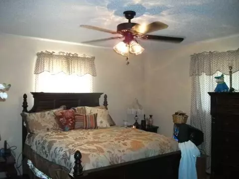 607 E 5th, Chandler, OK 74834 photo 5