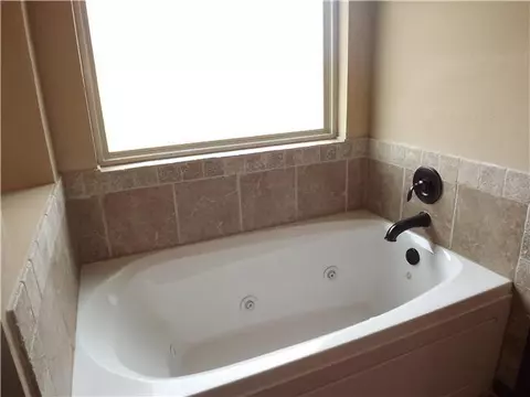 3000 Brookstone Ct, Moore, OK 73160 photo 12