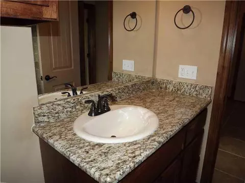 3000 Brookstone Ct, Moore, OK 73160 photo 9