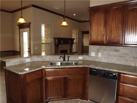 3000 Brookstone Ct, Moore, OK 73160 photo 3